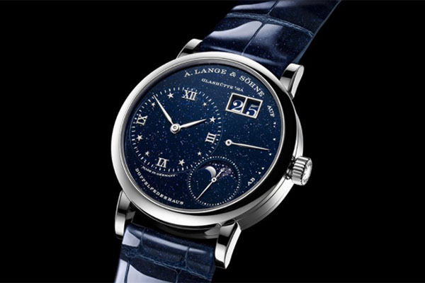 瑞士产的手表与朗格手表回收哪个更受欢迎
