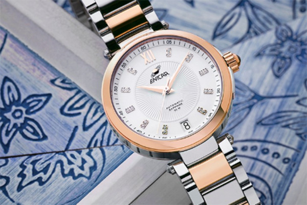 英纳格手表回收店会回收几成新的手表