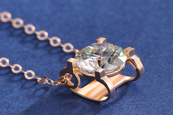 白金钻石项链能卖吗 回收的价值是不是很高