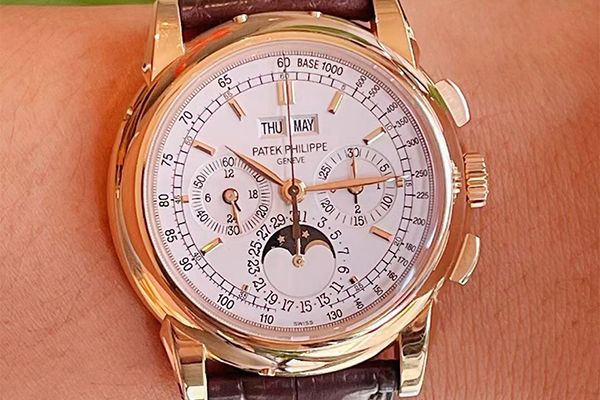 百达翡丽5970手表回收价应当怎样评估