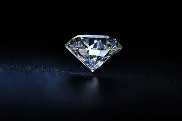 六福珠宝会不会回收钻石 正规平台更可靠