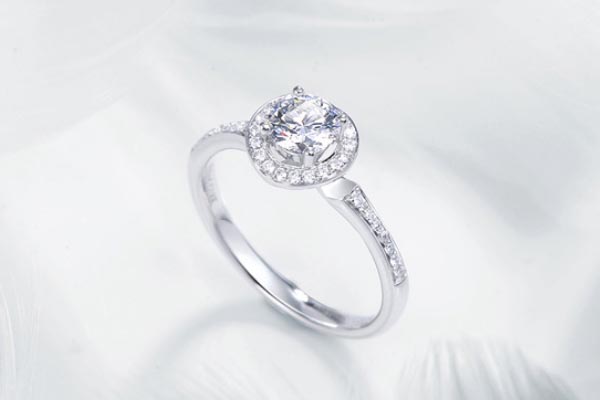 18k铂金钻石戒指回收价格能卖多少