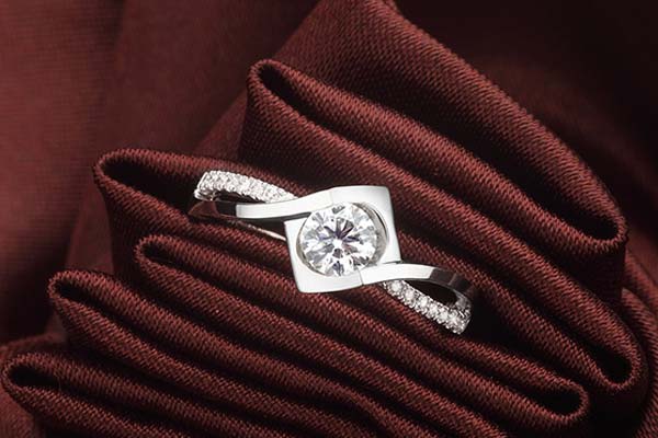 七千多的二手钻石戒指回收能卖多少钱