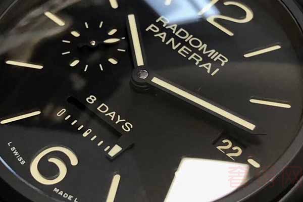 沛纳海历史系列00384手表表盘细节