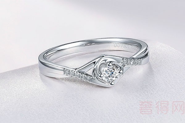 铂金钻石戒指回收价格通常是几折