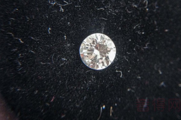 9000买的钻石能回收多少钱