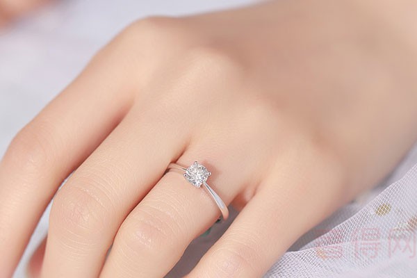 铂金戒托的钻石戒指可以回收吗