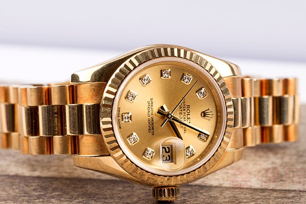 纯金手表回收价格是否比普通手表更高