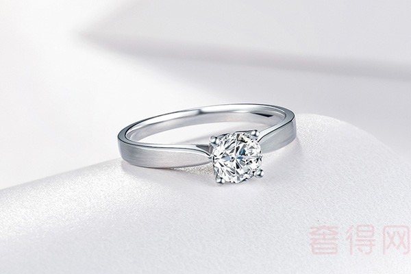 定制的18k钻石戒指可以回收吗