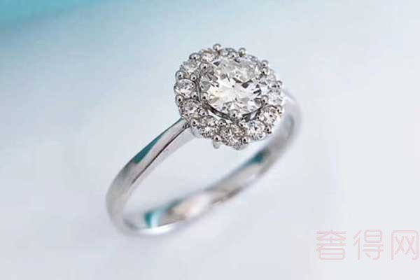 5W买的钻石戒指现在能回收变卖多少钱