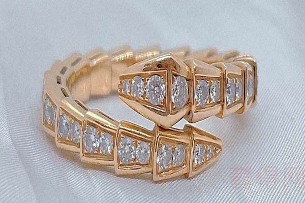 au750钻石戒指回收价格占原价的比例高吗
