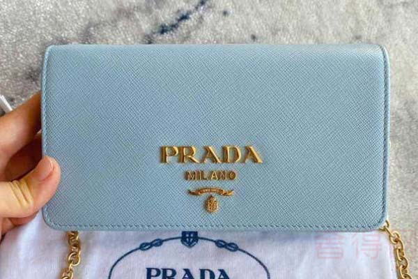 prada普拉达包包回收价格多少钱一个