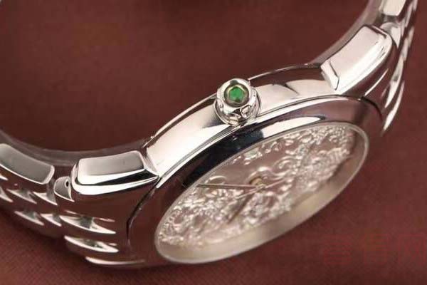 十年前买的二手梅花手表回收还有价值吗