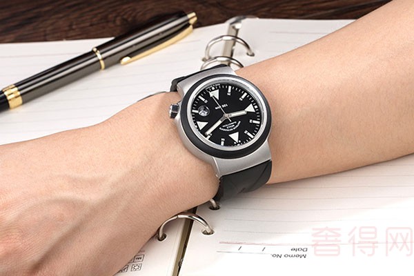 价值不菲的格拉苏蒂手表一般回收多少钱