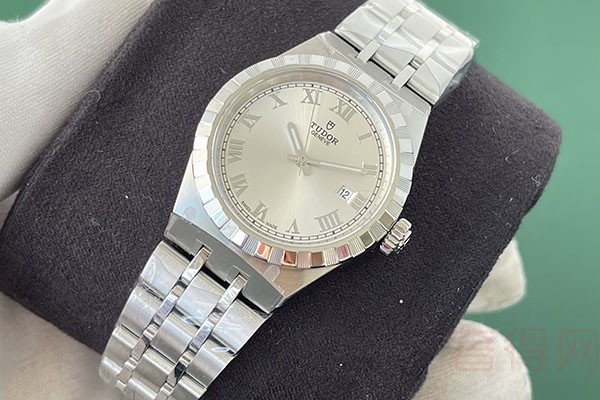 被使用过好多年的旧手表回收会掉价吗