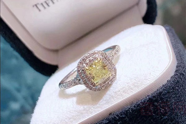 全新的蒂芙尼黄钻戒指二手回收价格可观吗