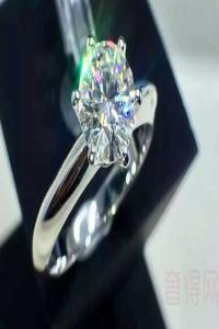 买钻石戒指要注意哪些细节 怎么选择不被坑