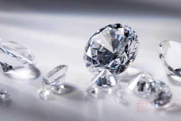 钻石如何挑选 钻石买什么级别的性价比最高